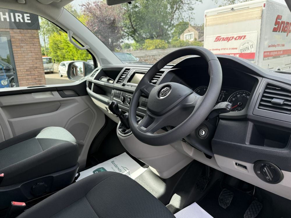 Volkswagen Campervan 2.0 Tdi Grey #5