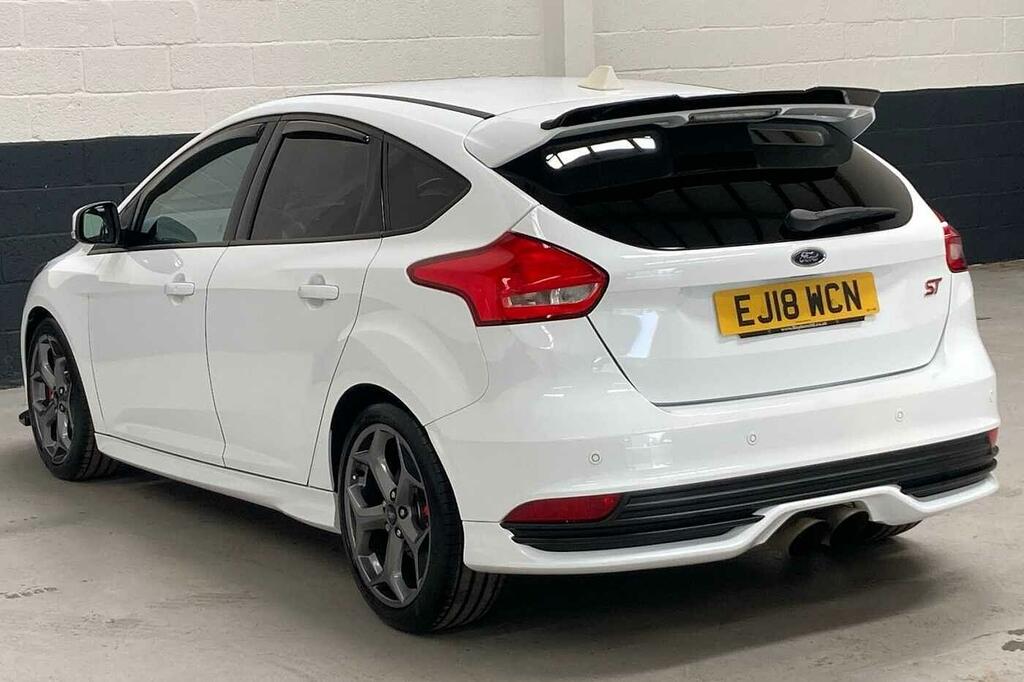 Ford Focus 2.0T Ecoboost St-3 Euro 6 Ss EJ18WCN White #6