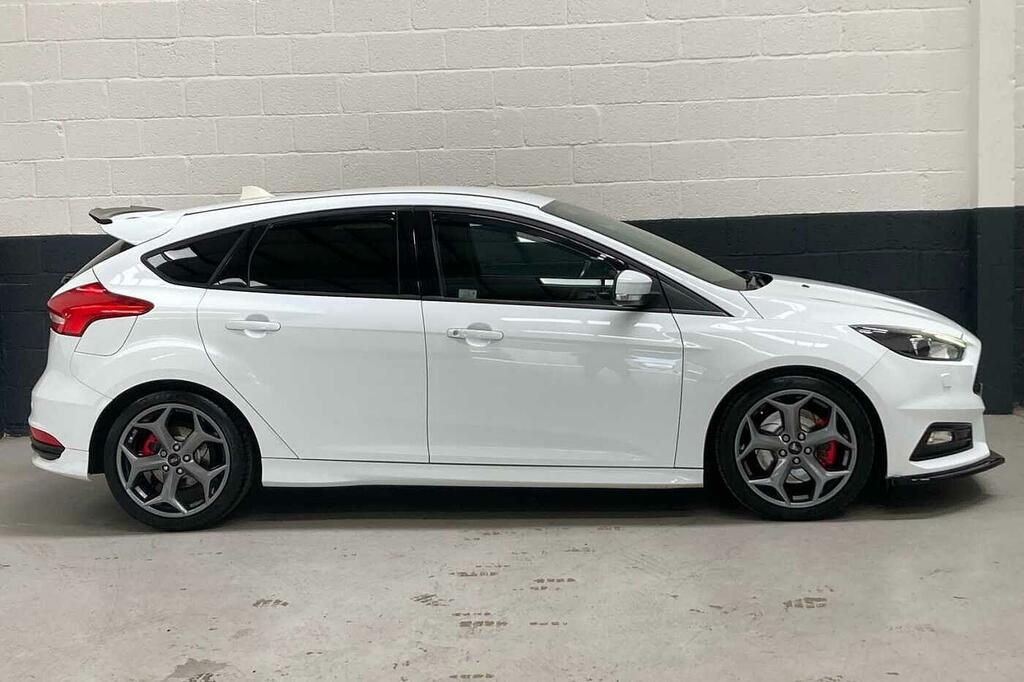 Ford Focus 2.0T Ecoboost St-3 Euro 6 Ss EJ18WCN White #5