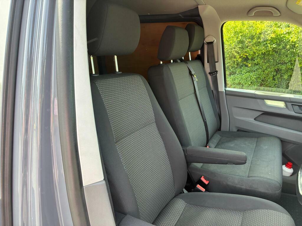 Volkswagen Transporter 2L Se Beige #15