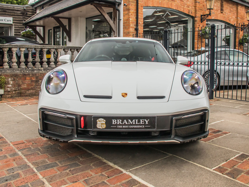 Porsche 911 Automatic RJ23NNC White #5