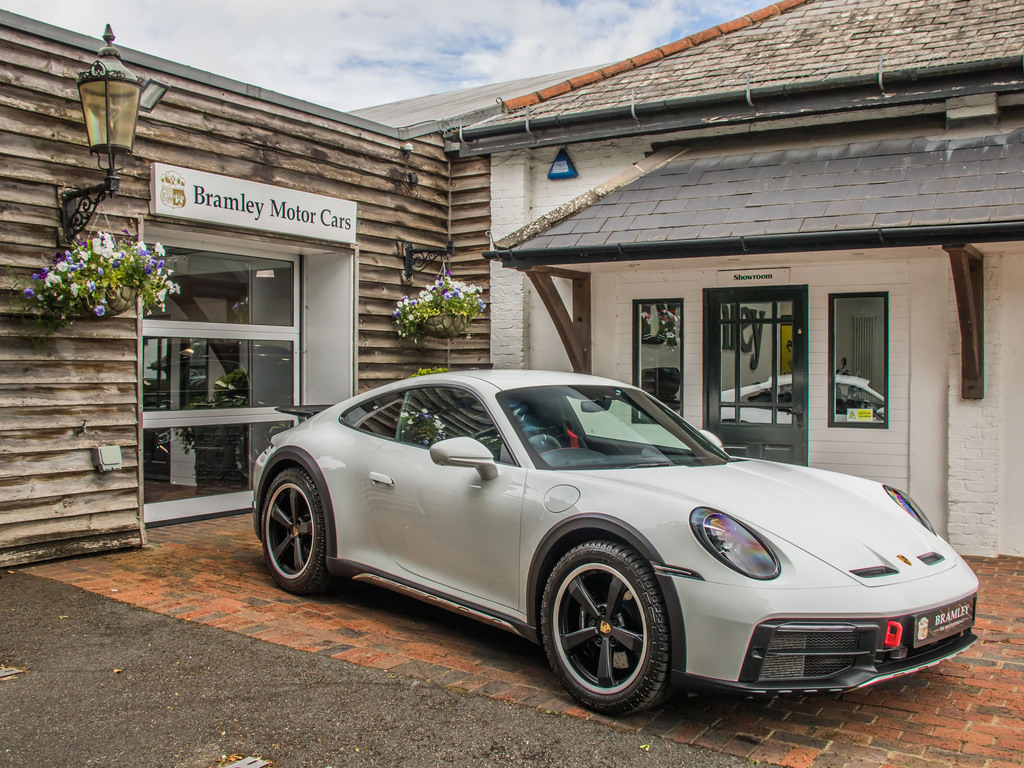 Porsche 911 Automatic RJ23NNC White #2