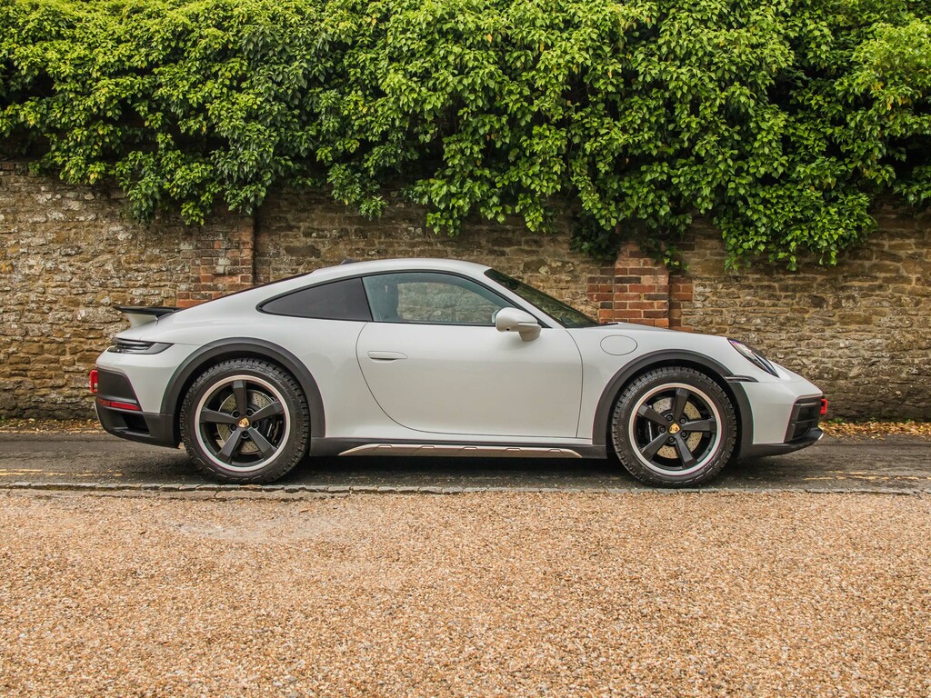 Porsche 911 Automatic RJ23NNC White #3