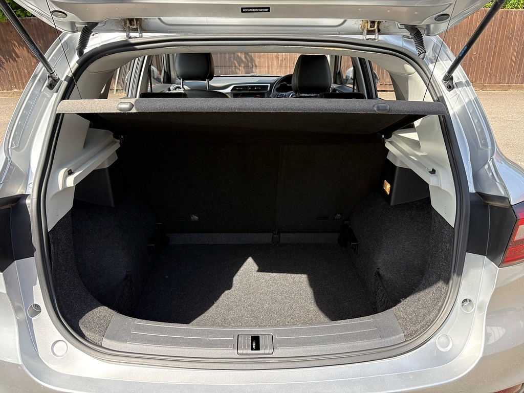 MG ZS Zs Exclusive T Black #12