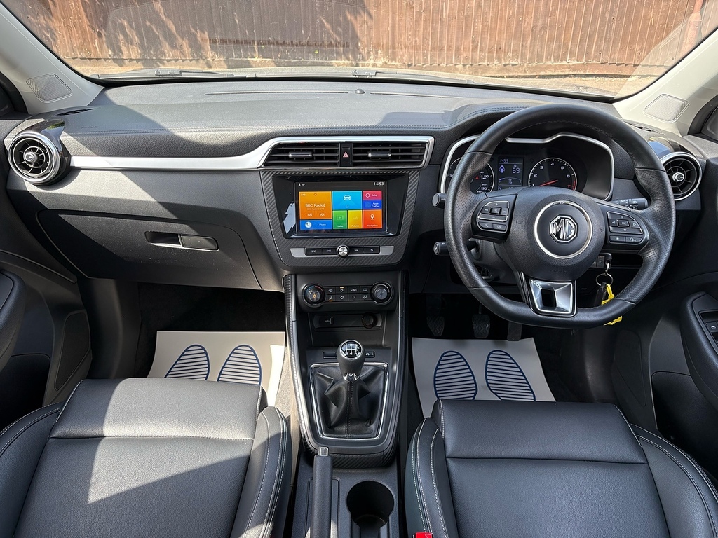 MG ZS Zs Exclusive T Black #9