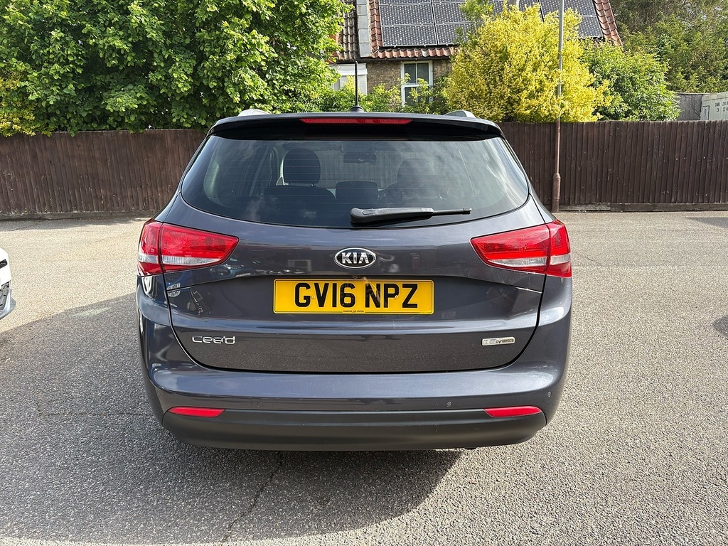 Kia Ceed Crdi 3 Silver #5