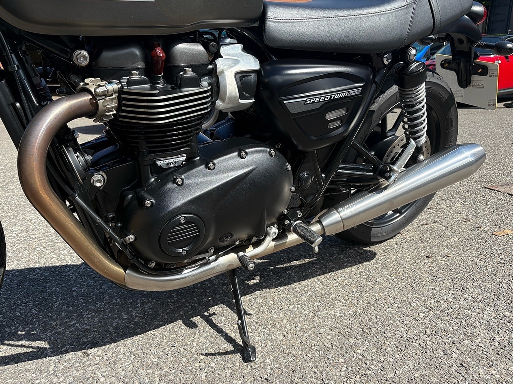 Triumph Bonneville T120 Green #3