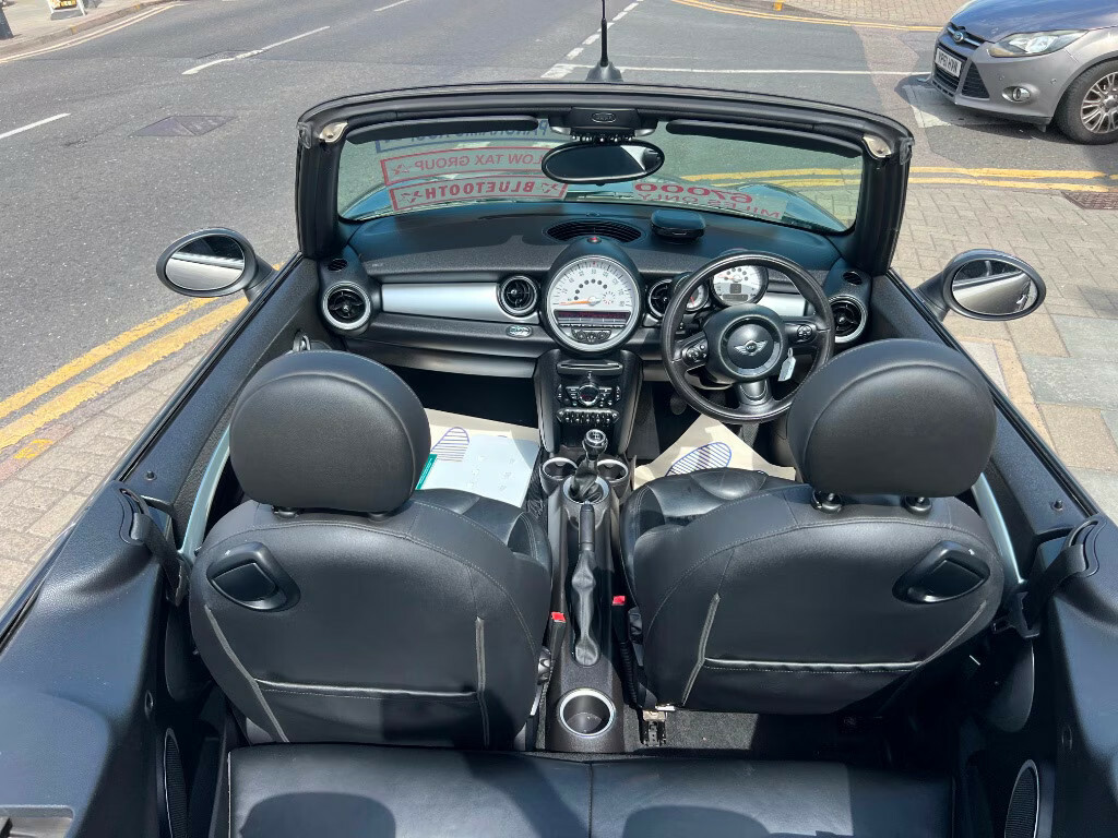 Mini Convertible 1.6 Cooper D Convertible Silver #5
