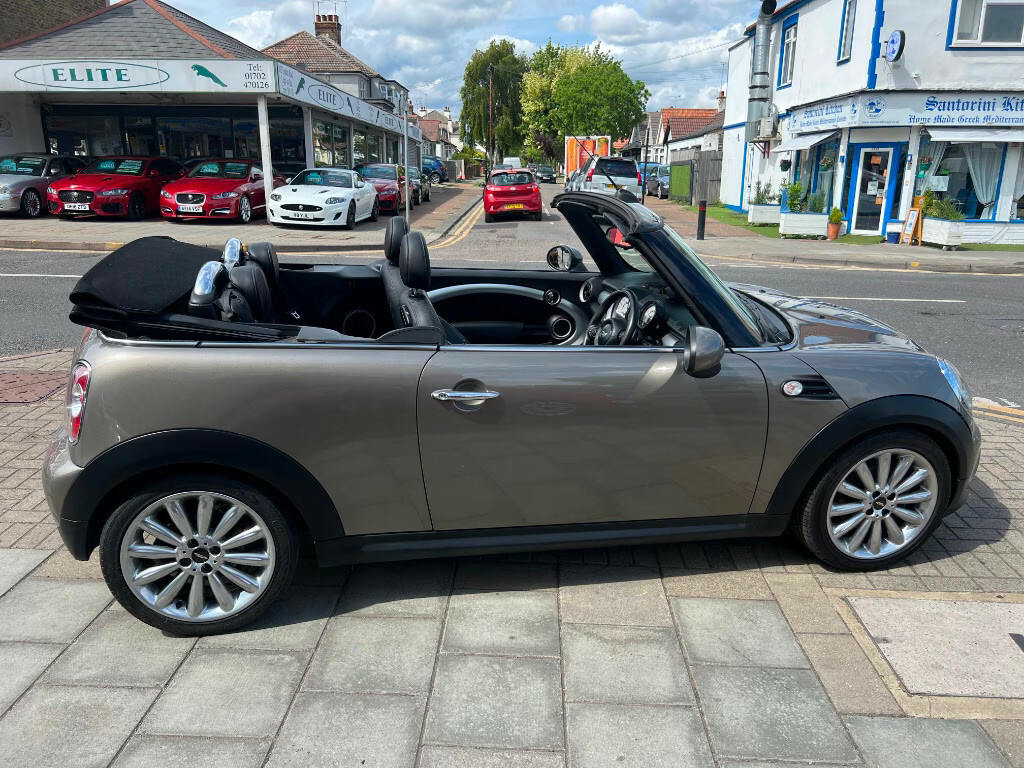 Mini Convertible 1.6 Cooper D Convertible Silver #3