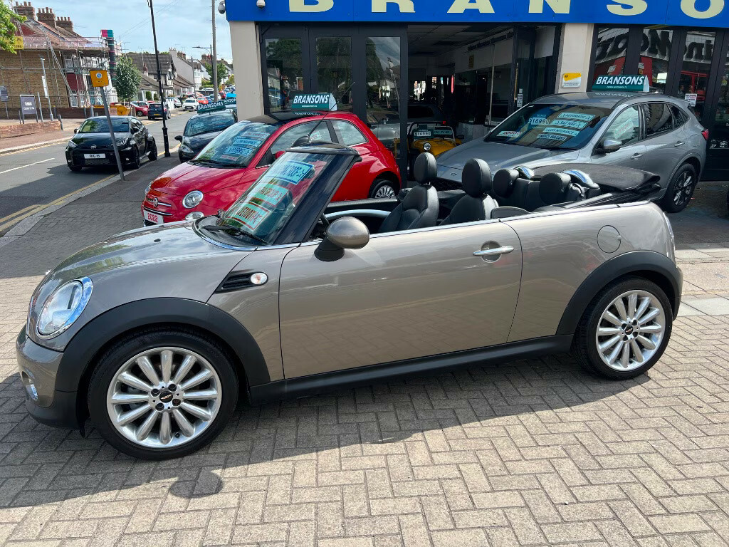 Mini Convertible 1.6 Cooper D Convertible Silver #2