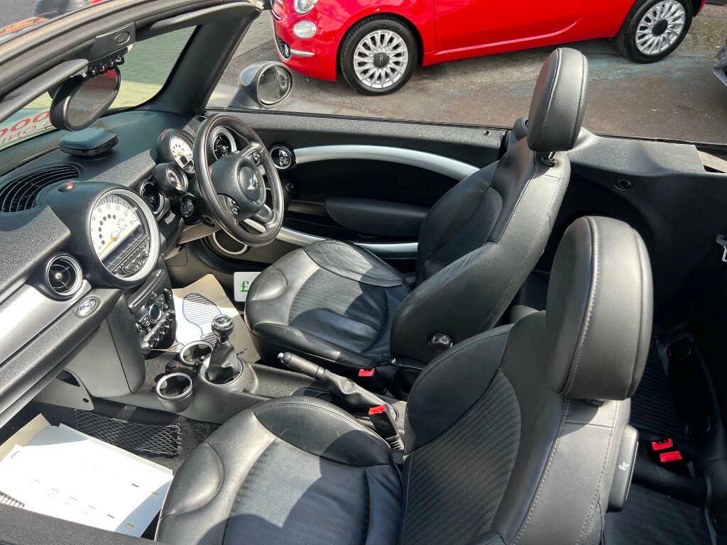 Mini Convertible 1.6 Cooper D Convertible Silver #4