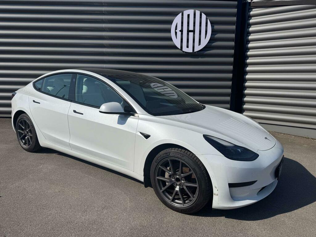 Tesla Model 3 Standard Range Plus Rwd White