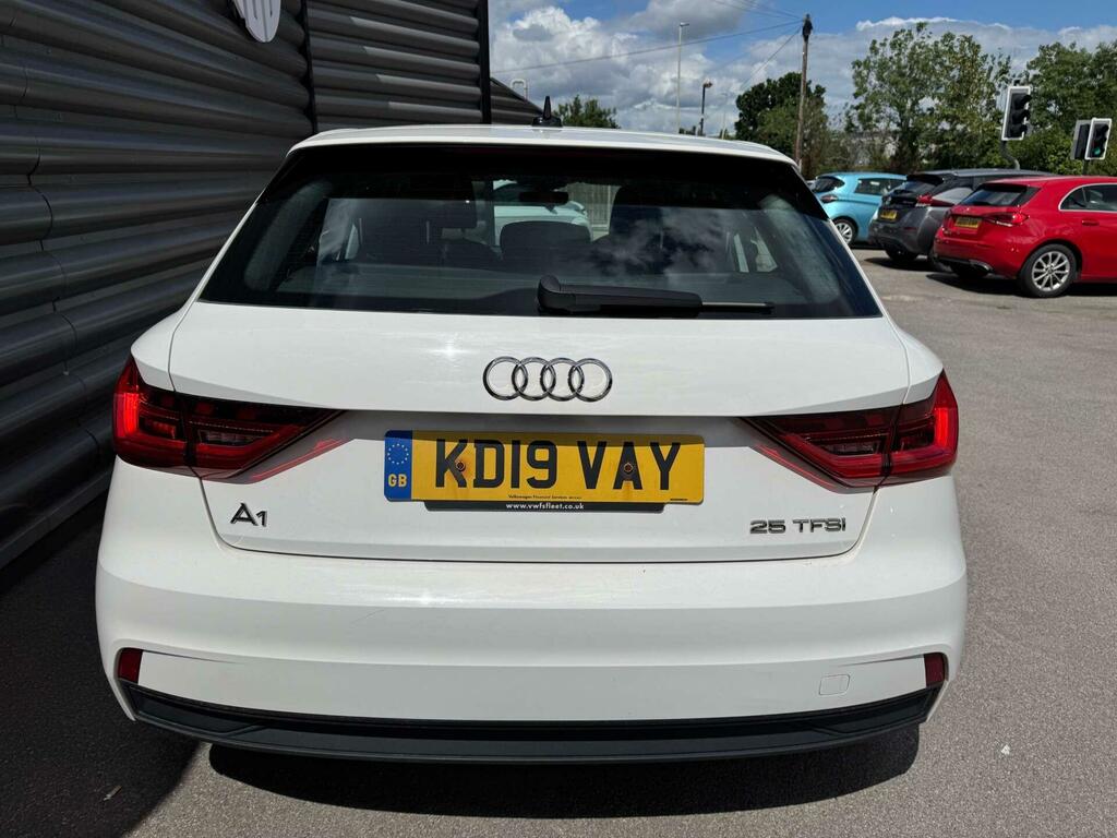 Audi A1 Se White #4