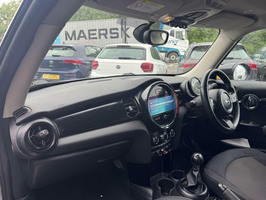 Mini Hatch Cooper Se 32.6Kwh Level 2 Hatchback A Red #13