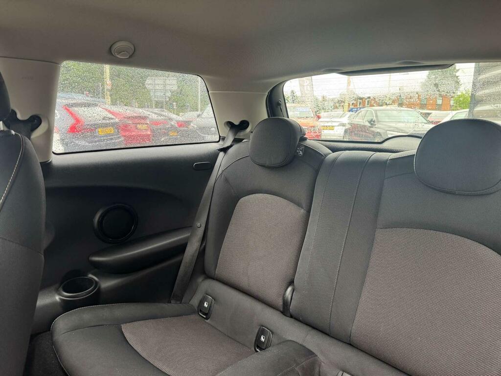 Mini Hatch Cooper Se 32.6Kwh Level 2 Hatchback A Red #16