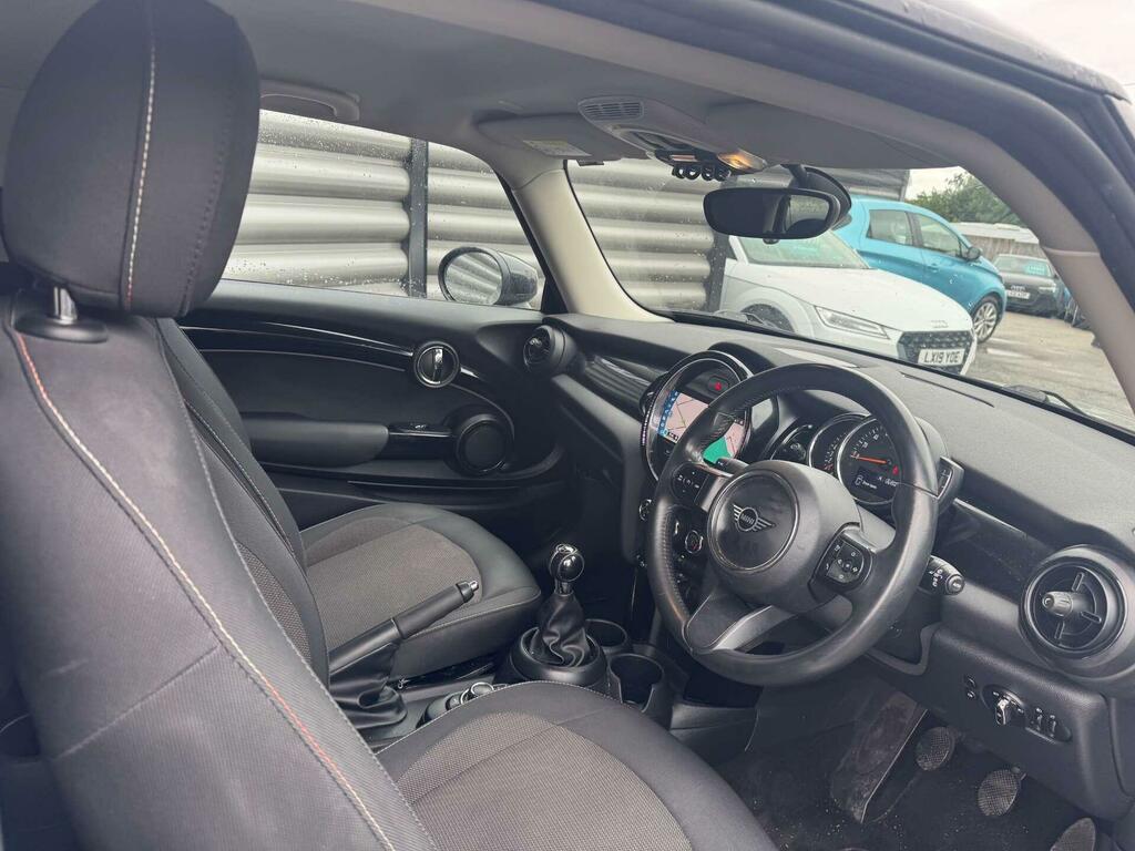 Mini Hatch Cooper Se 32.6Kwh Level 2 Hatchback A Red #10