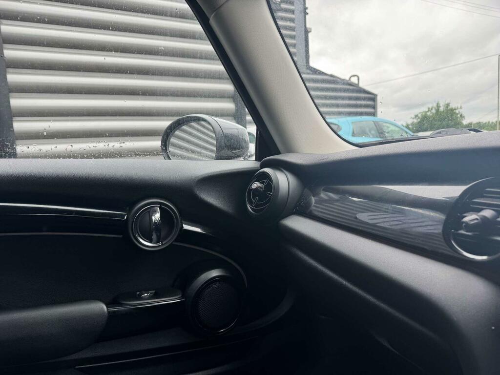 Mini Hatch Cooper Se 32.6Kwh Level 2 Hatchback A Red #14