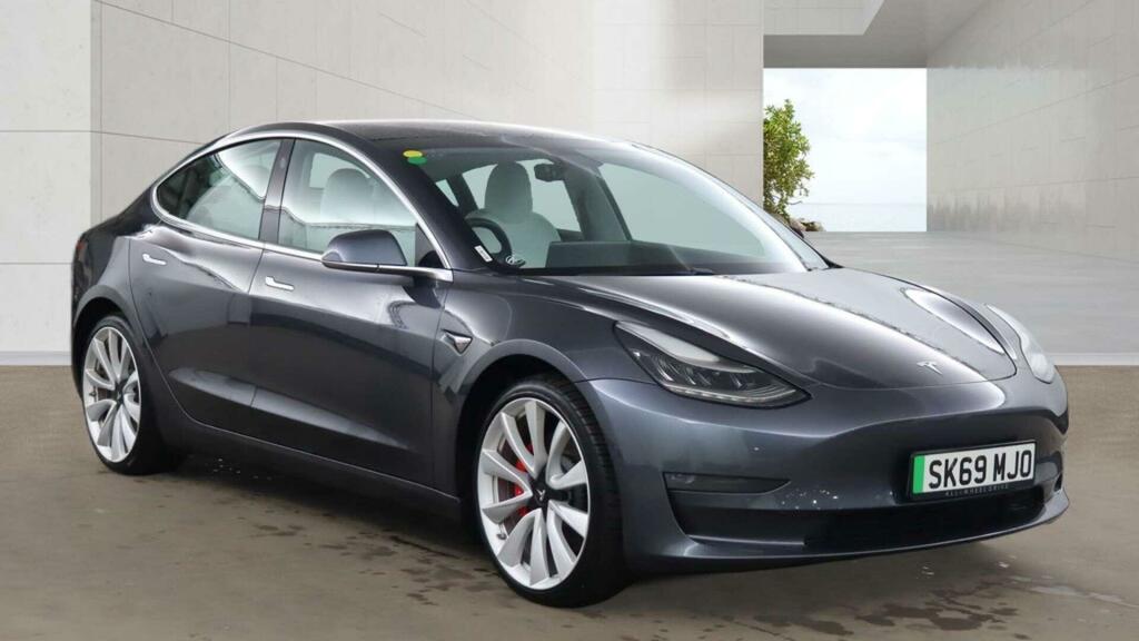 Tesla Model 3 Performance Grey