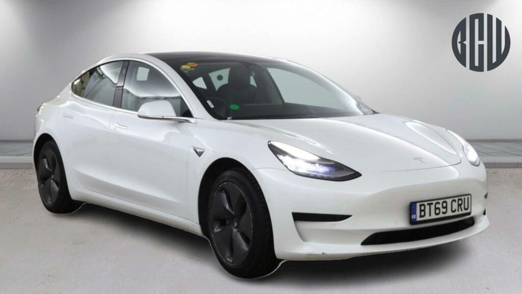 Tesla Model 3 Standard Range Plus White