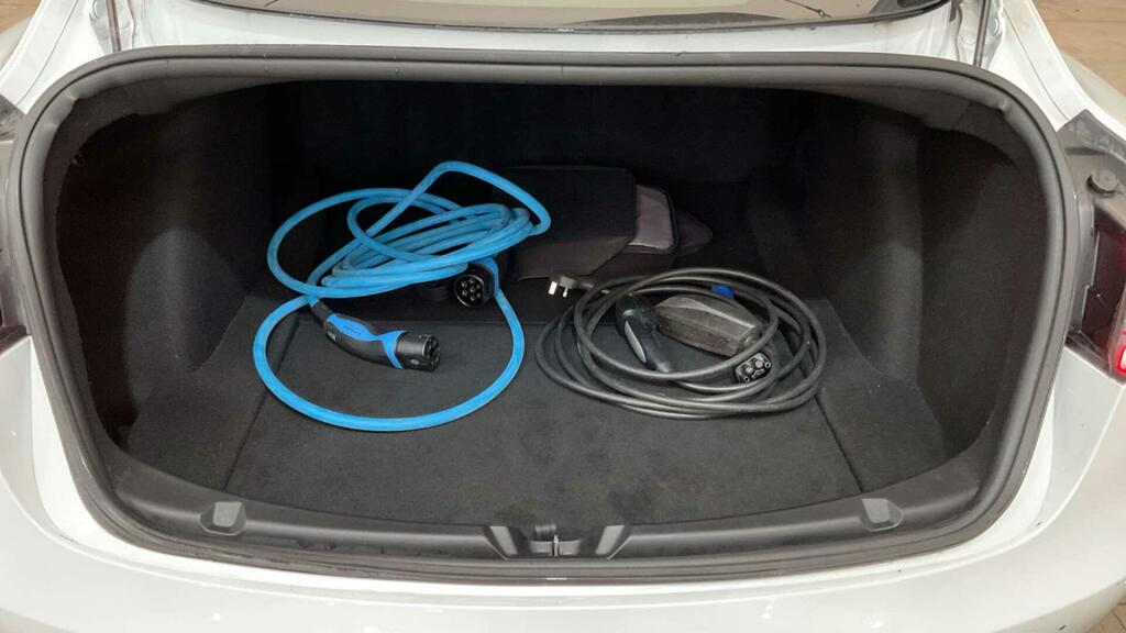 Tesla Model 3 Dual Motor Long Range Saloon 4 Blue #9