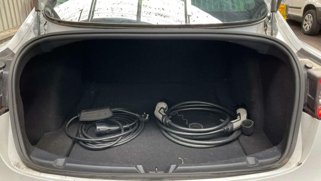 Tesla Model 3 Standard Range Plus Saloon 241 White #11