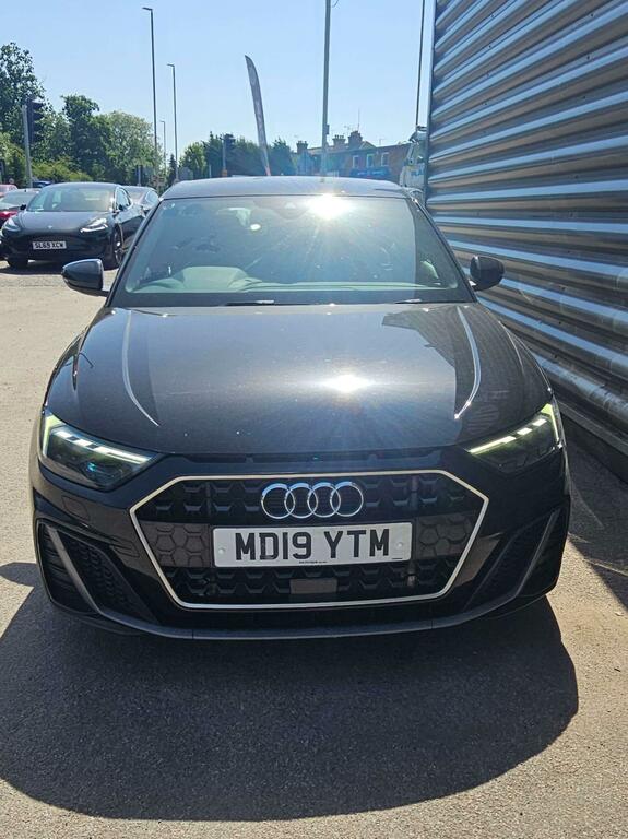 Audi A1 S Line Black #2