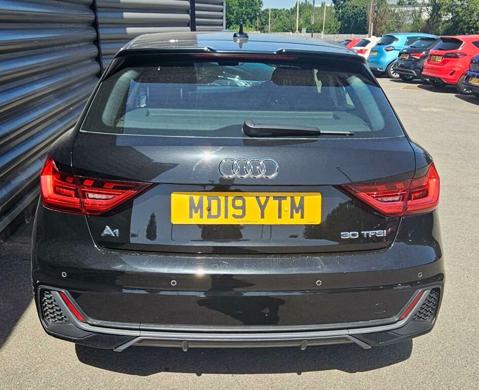 Audi A1 S Line Black #3
