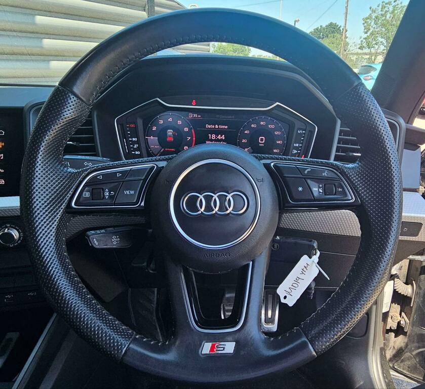 Audi A1 Audi A1 30 Tfsi Sport Black #11