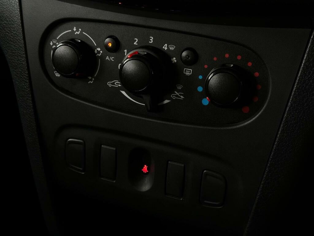 Dacia Sandero 0.9 Tce Ambiance Black #59