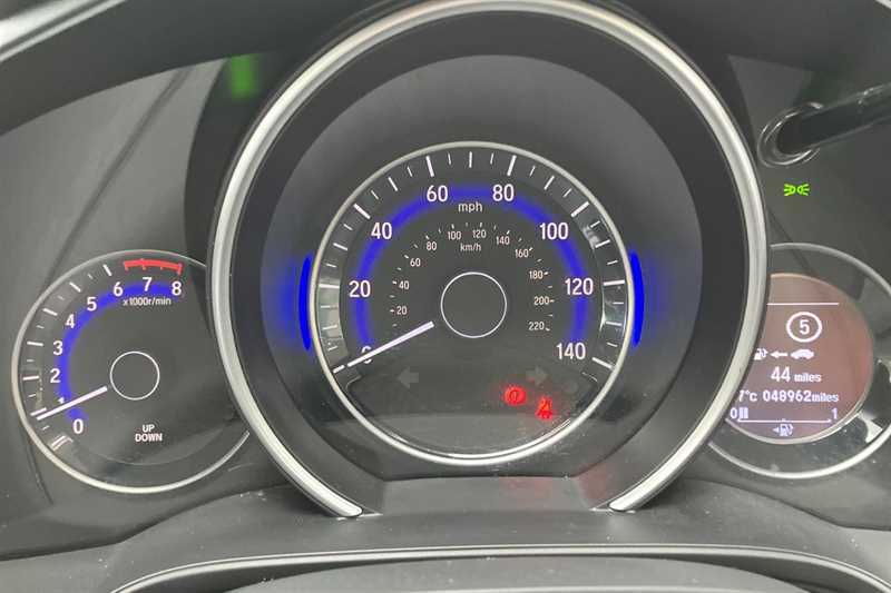 Honda Jazz 1.3 I-vtec Ex BK18ZGL Silver #2