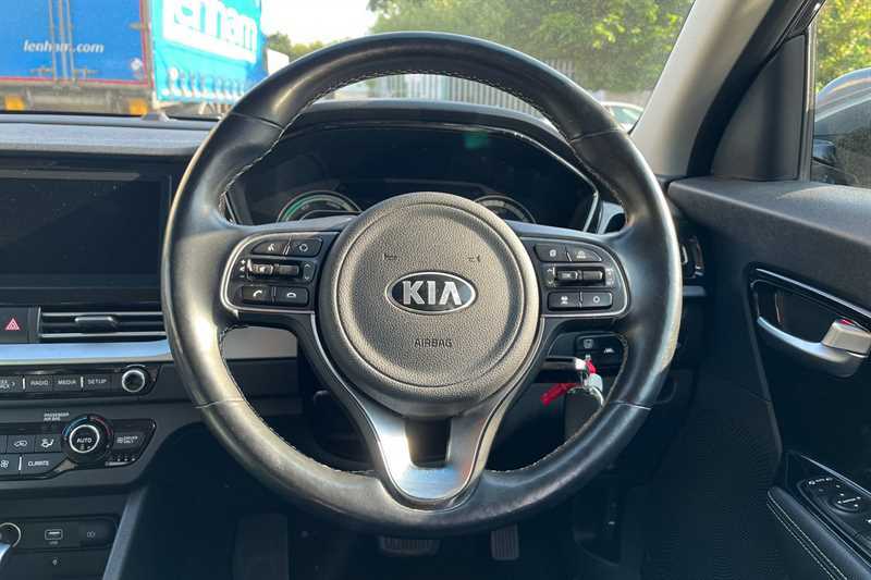 Kia Niro 1.6 Gdi Hybrid 3 Dct LG70HUP Grey #2