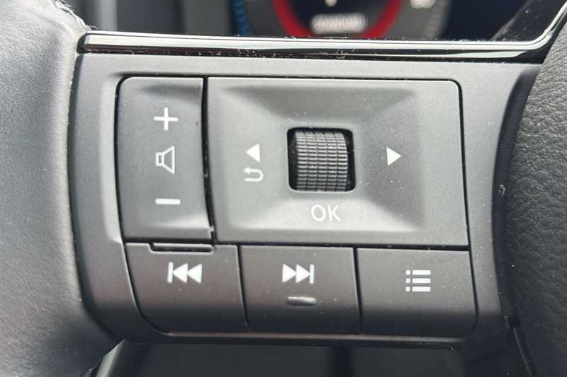 Nissan Qashqai 1.5 E-power N-connecta HJ23SYC Red #6