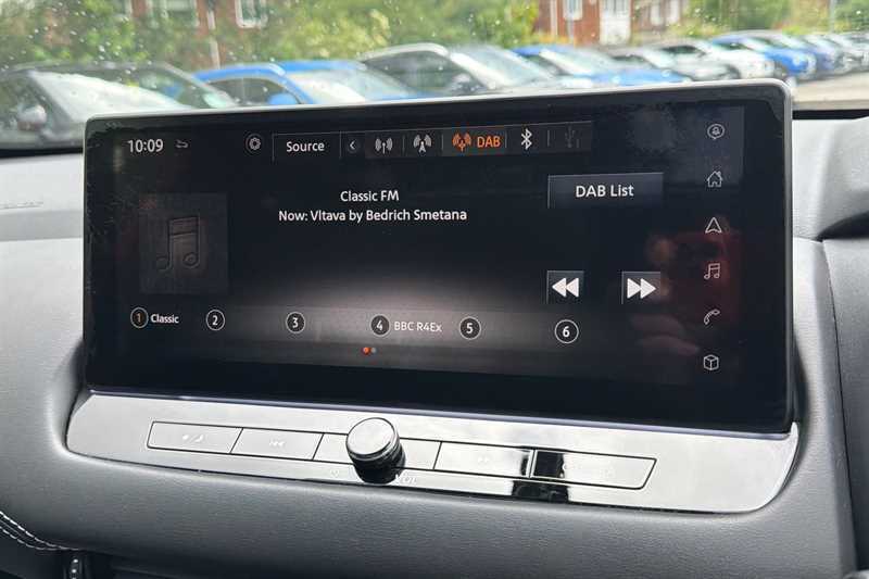 Nissan Qashqai 1.5 E-power N-connecta Red