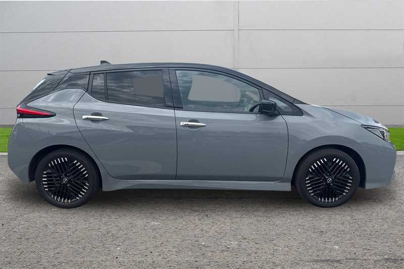Nissan Leaf 110Kw N-connecta 39Kwh WF72KWL Black #3