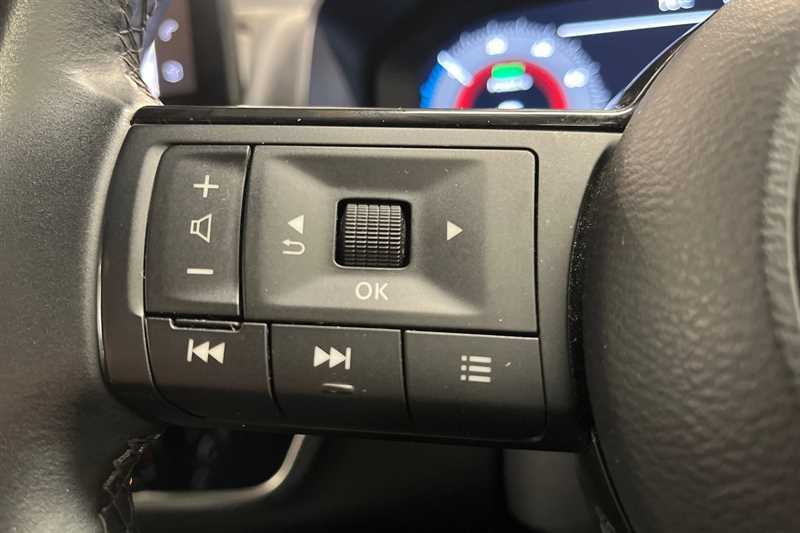 Nissan Qashqai 1.5 E-power N-connecta CV72LSX Silver #5