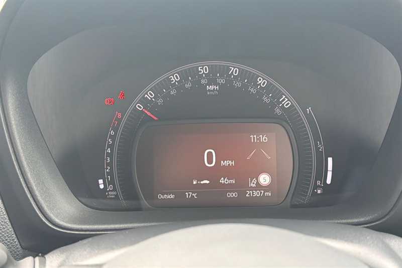 Toyota Aygo X 1.0 Vvt-i Edge MD23XPO White #6