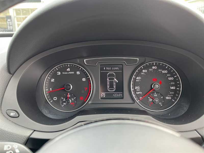 Audi Q3 2.0T Fsi Quattro Se S Tronic LR65CYL Blue #5