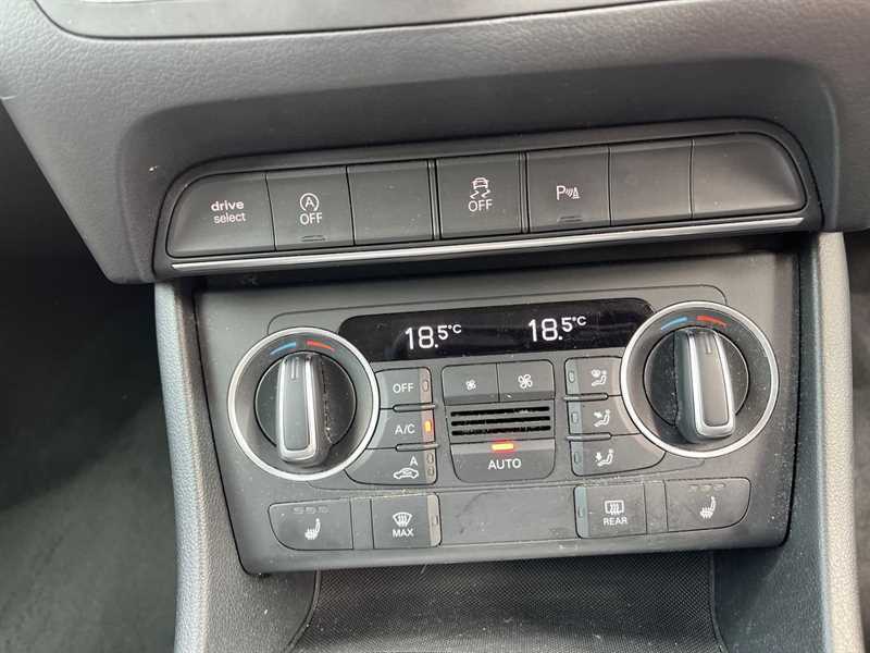 Audi Q3 2.0T Fsi Quattro Se S Tronic LR65CYL Blue #3