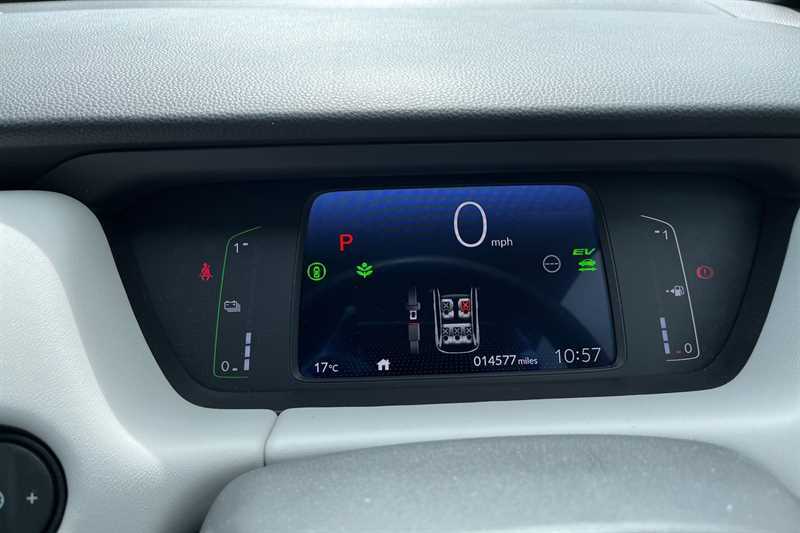Honda Jazz 1.5 I-mmd Hybrid Ex Ecvt LY72NWE Blue #2