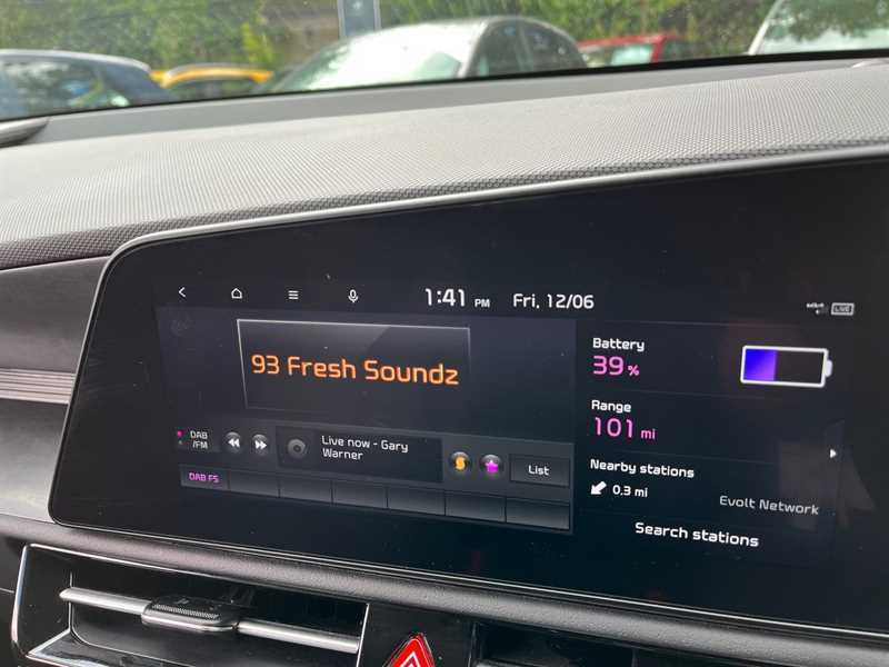 Kia e-Niro 150Kw 4 65Kwh White #2