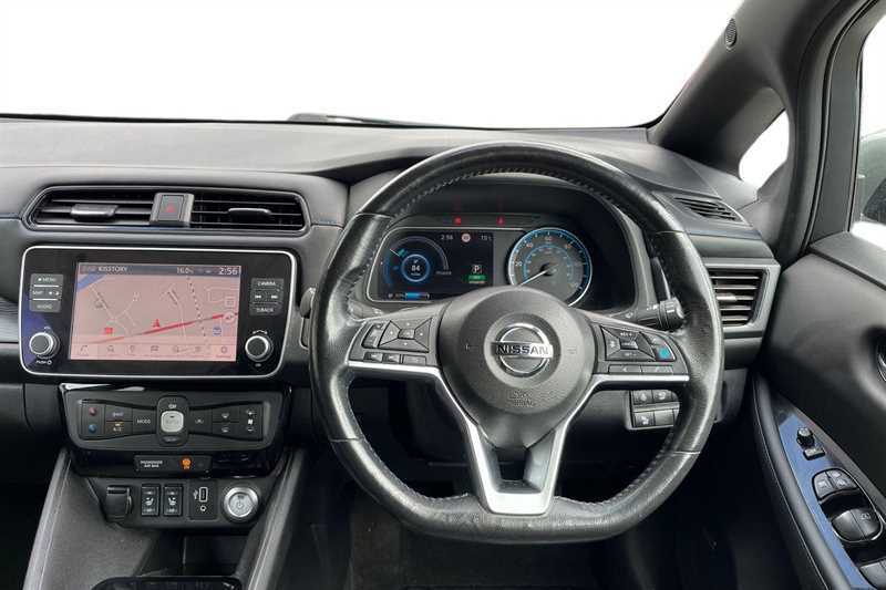 Nissan Leaf 110Kw Tekna 40Kwh MT70GJJ Silver #4
