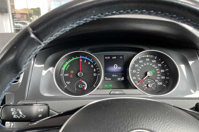 Volkswagen e-Golf 99Kw E-golf 35Kwh Black #2
