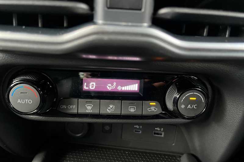 Nissan Juke 1.0 Dig-t N-connecta Red