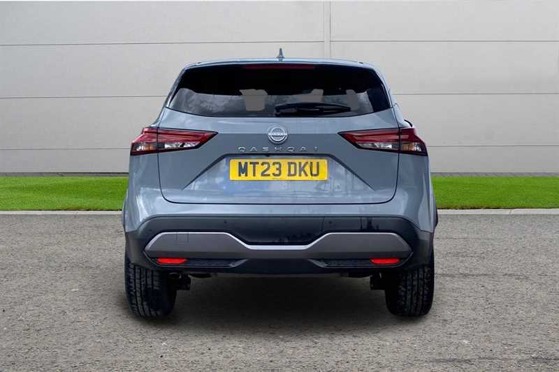 Nissan Qashqai 1.3 Dig-t Mh 158 N-connecta Grey #4