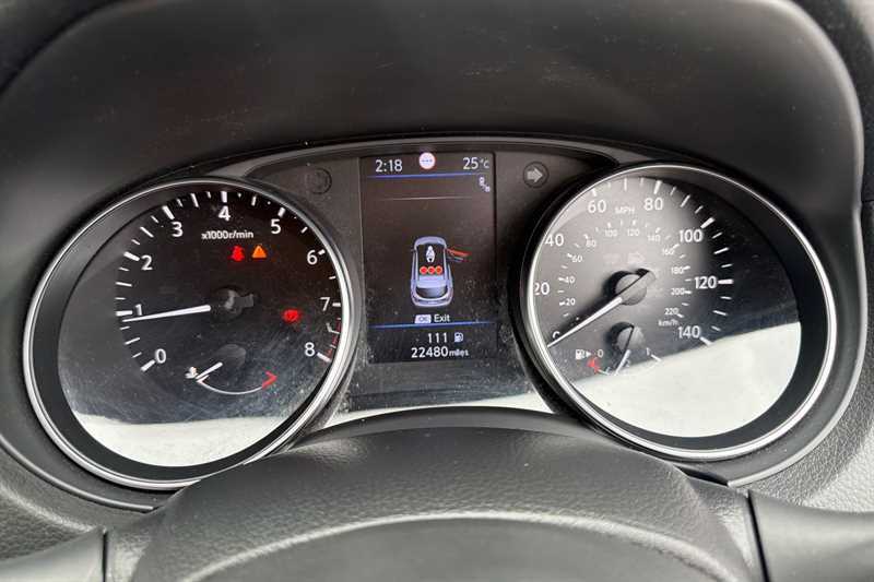 Nissan Qashqai 1.3 Dig-t N-connecta MA69YXE White #4