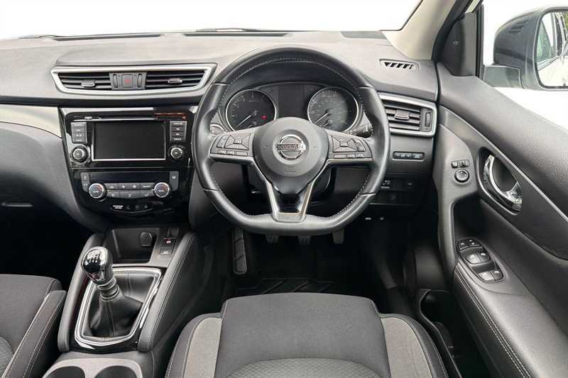Nissan Qashqai 1.3 Dig-t N-connecta MA69YXE White #5
