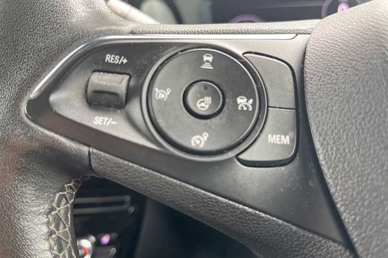 Vauxhall Mokka 1.2 Turbo Sri Premium MC22JYW White #6