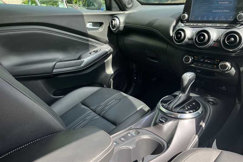Nissan Juke 1.6 Hybrid Tekna MM23WBO White #6