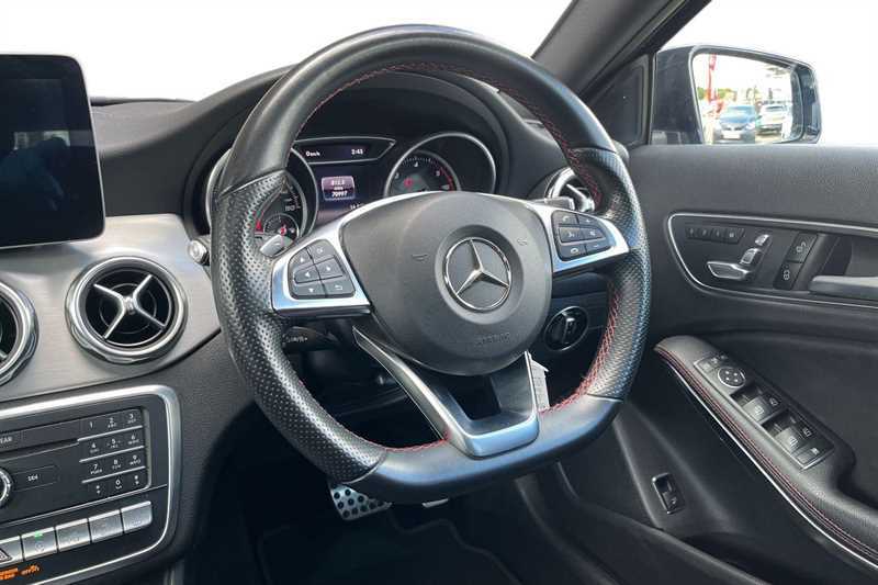 Mercedes-Benz GLA Class Gla 220D 4Matic Amg Line Prem Plus KP17ZDH Blue #4