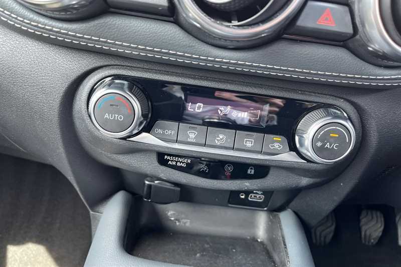 Nissan Juke 1.0 Dig-t 114 N-connecta Black